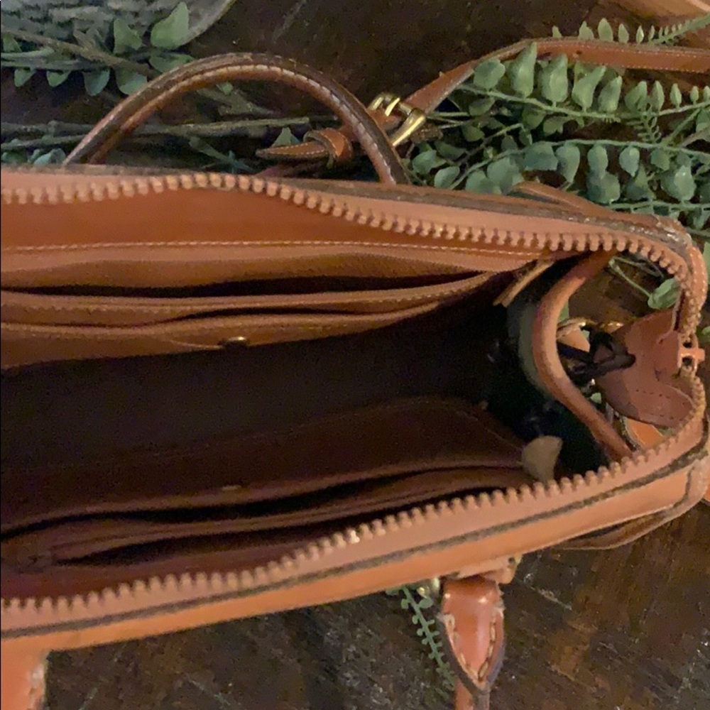 Purse - Picture 3 of 4